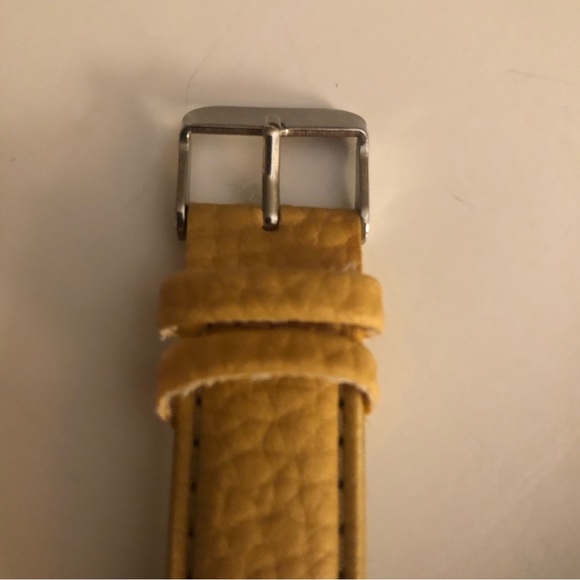 Quartz - Butterfly Watch (My Wish) EUC - Picture 5 of 14